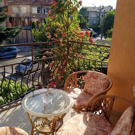 Laura Lägenhet Primorsko