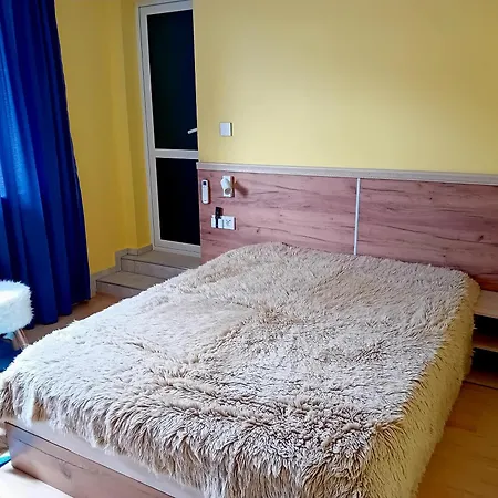 アパート Laura *